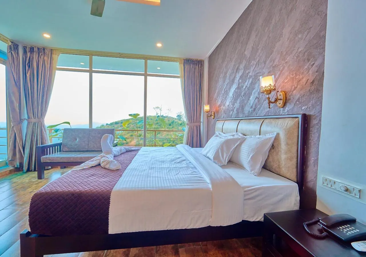 Irish County Vagamon Pool Resort By Voye Homes Indie