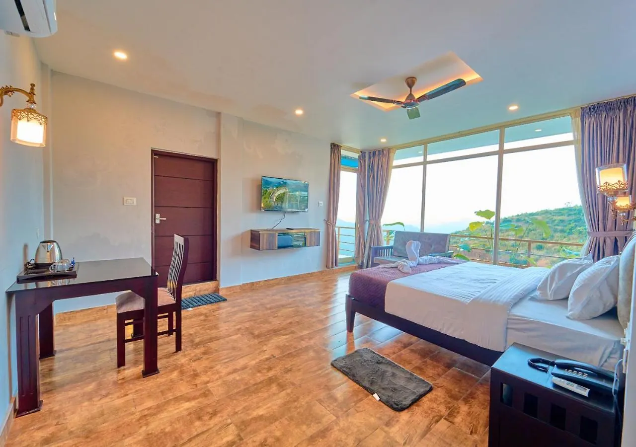 Irish County Vagamon Pool Resort By Voye Homes