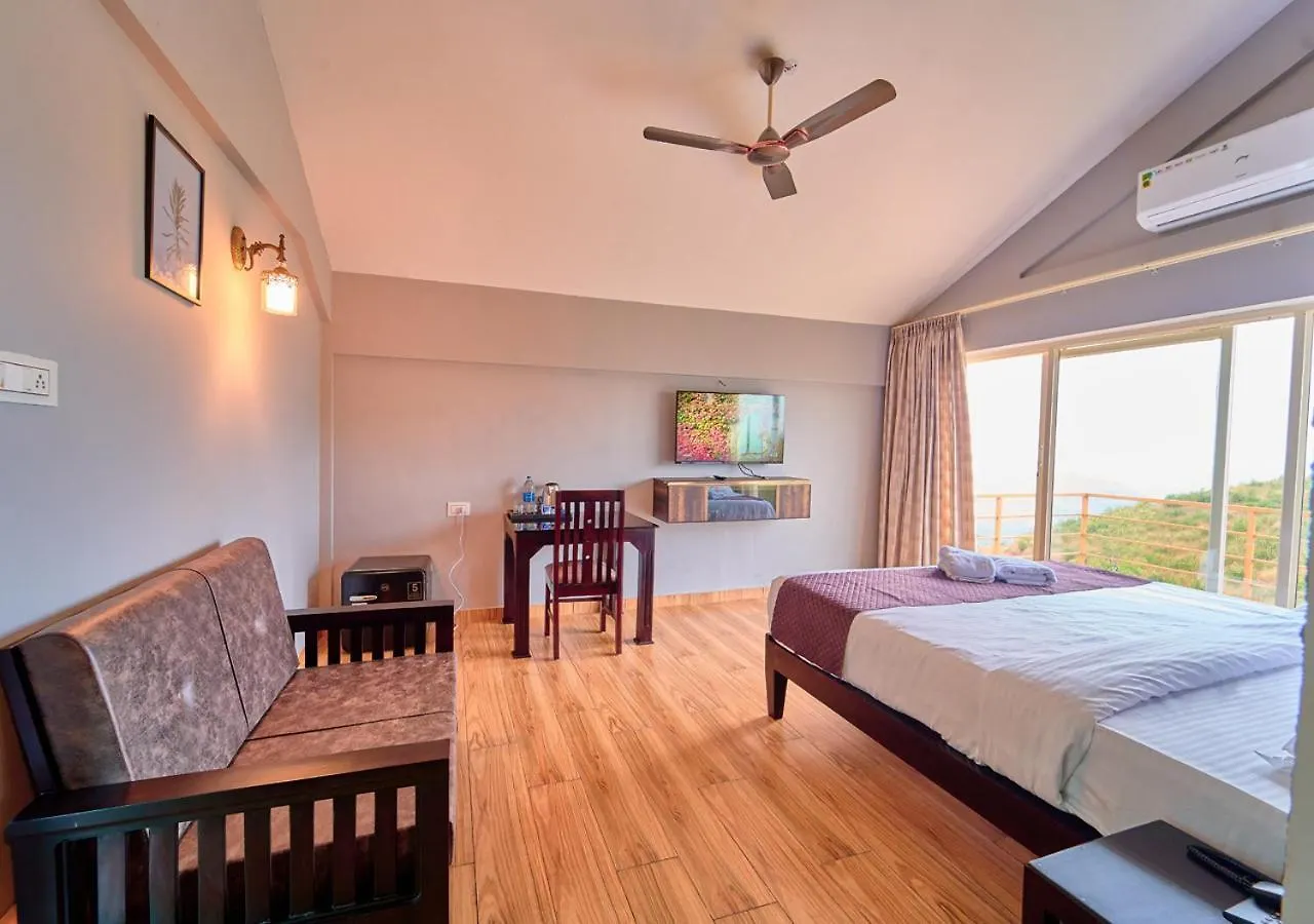 Irish County Vagamon Pool Resort By Voye Homes 0*,  India