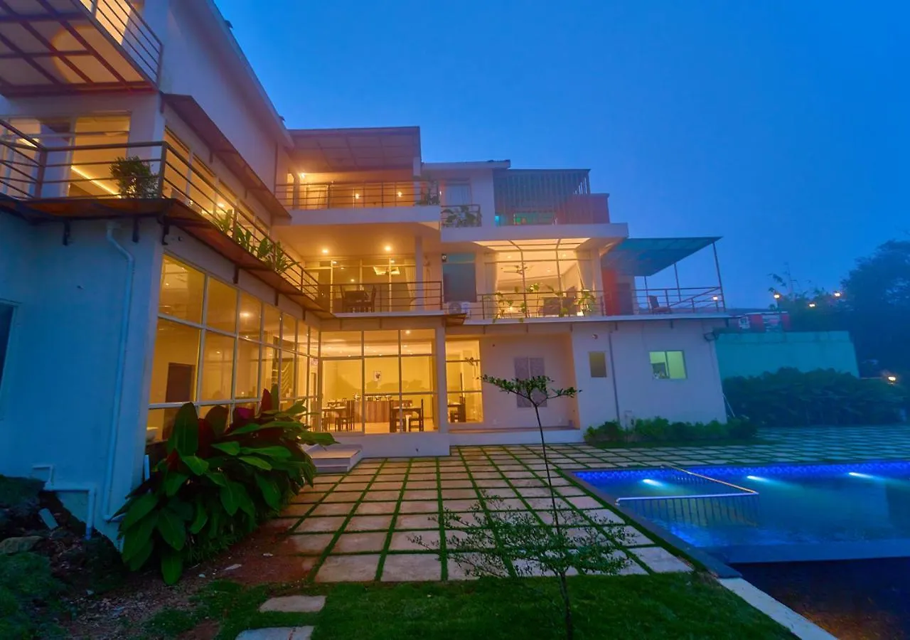 Irish County Vagamon Pool Resort By Voye Homes