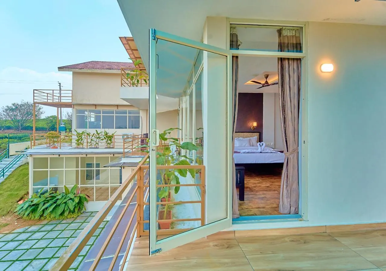 Irish County Vagamon Pool Resort By Voye Homes